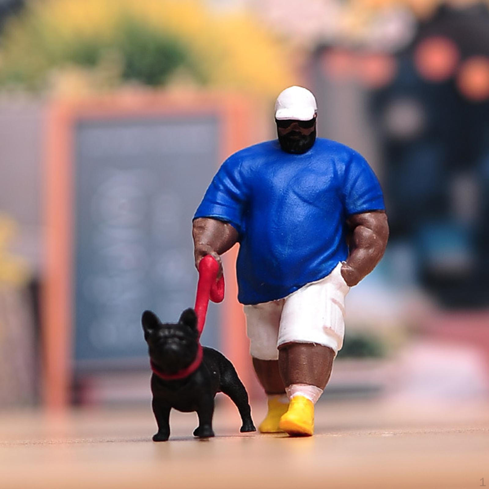 Фигурки мускулистых парней, выгуливающих собак, масштаб 1/64, миниатюрные фигурки для сцен, модель, симуляция, мини для