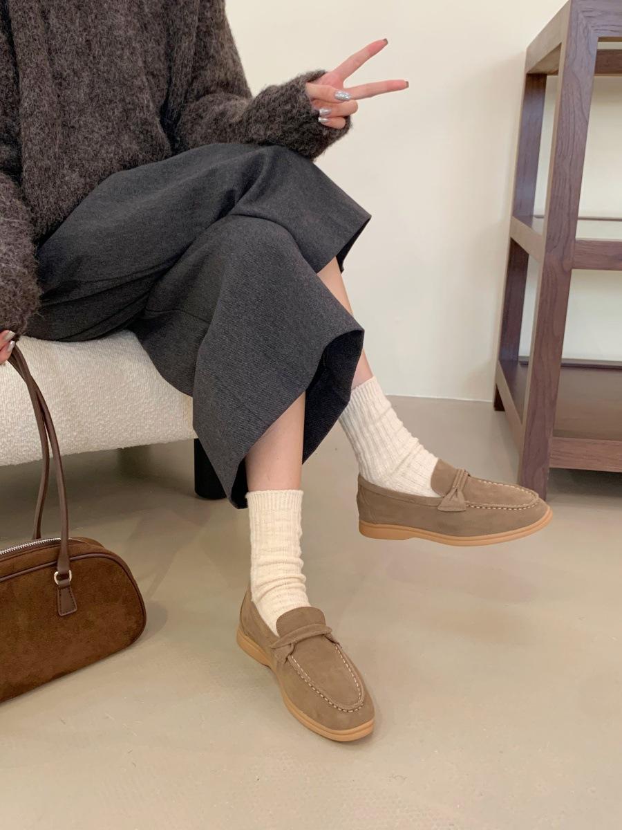 

2025 новые замшевые повседневные лоферы на плоской подошве женские кожаные удобные и дышащие туфли-однопедальки ленивые с круглым носком 40 хаки