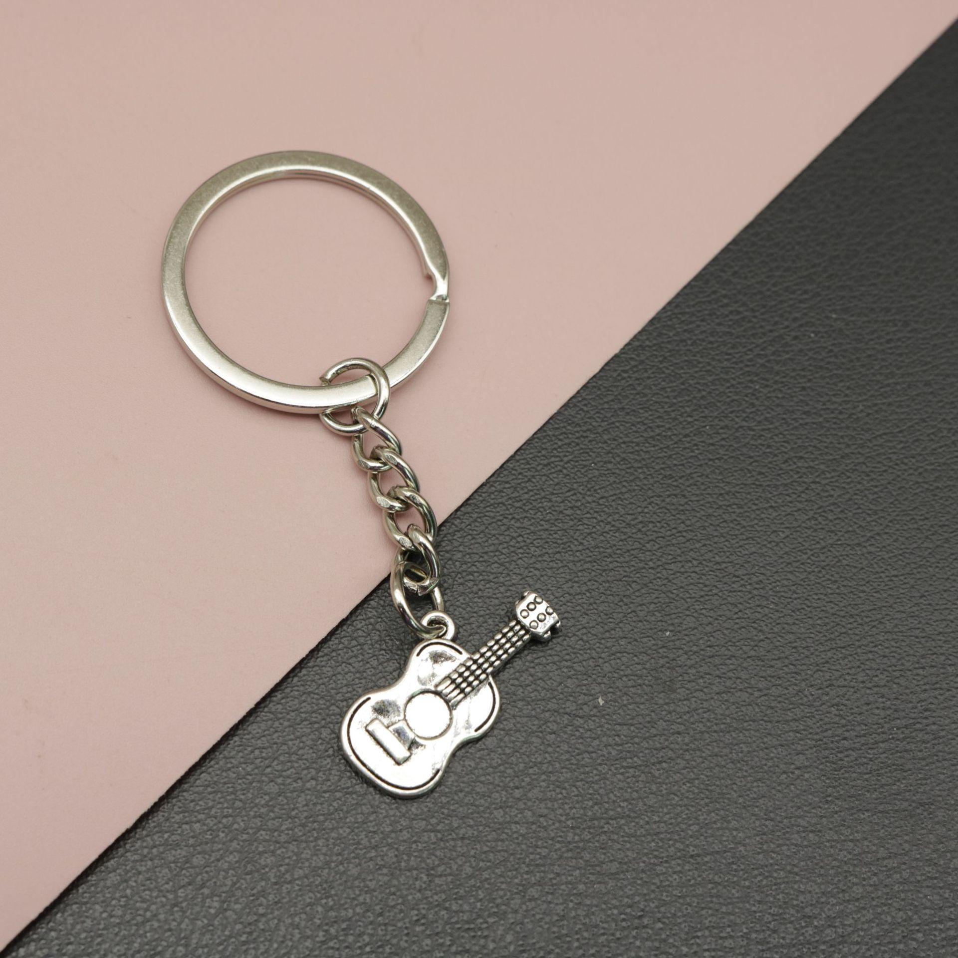 Hot Selling Guitar Keychain Pendant Accessory