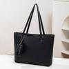 Woven bag women's bag New trendy tote bag Simple large-capacity shoulder portable commuter bag