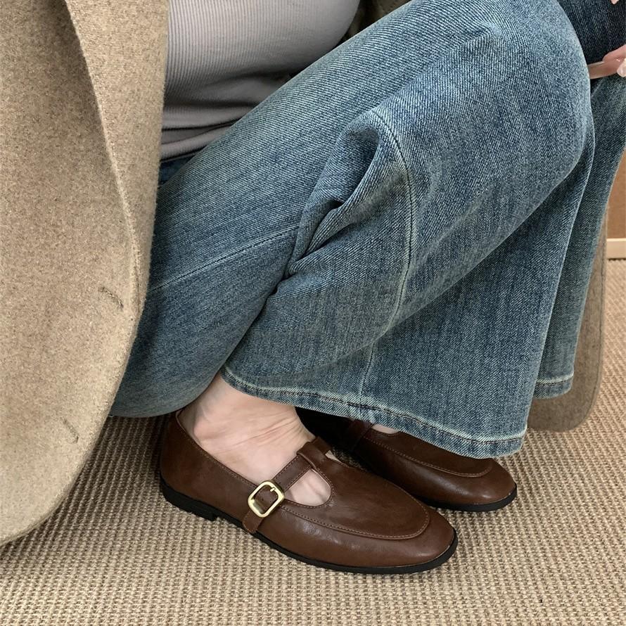 2025 spring new versatile Korean version of small leather shoes versatile single shoes trendy retro flat bottom square head black loafers women