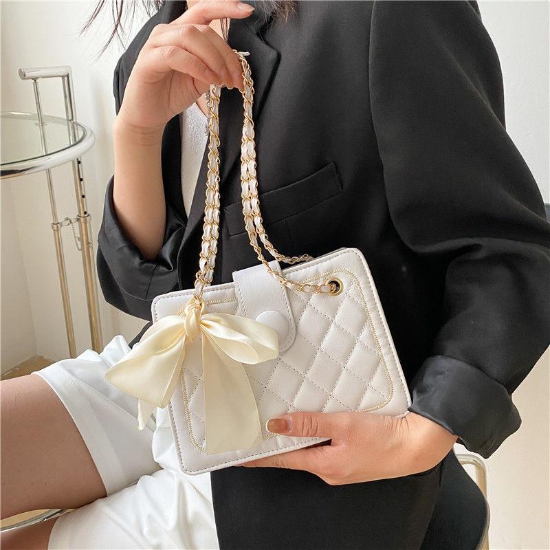 Spring silk scarf bag women's new trendy fashion diamond chain bag texture shoulder underarm bag messenger bag