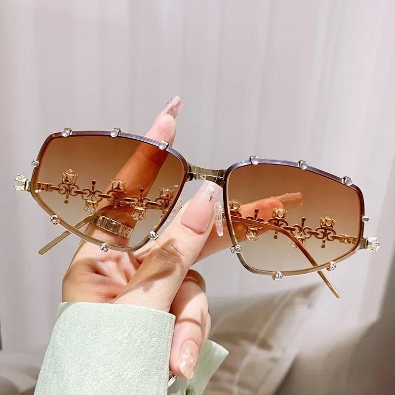 

Rhinestone Frame Vintage Eyeglasses Women Oversized Metal Glasses Frame Men Clear Lens Glasses Gold Optical Spectacle