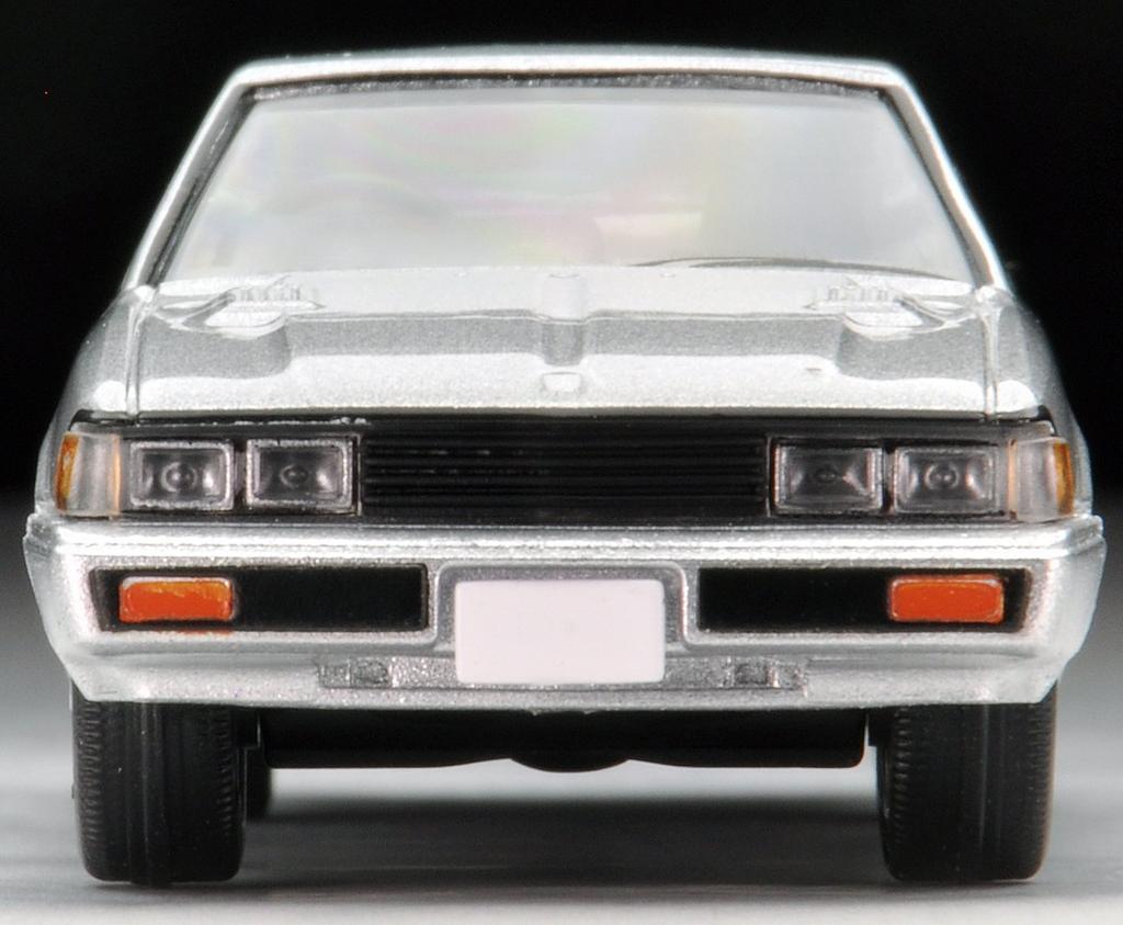 Tomica Limited Vintage Neo Scale Nissan Gazelle G Silver Finished Model 1/64 LV-N154b XE-II