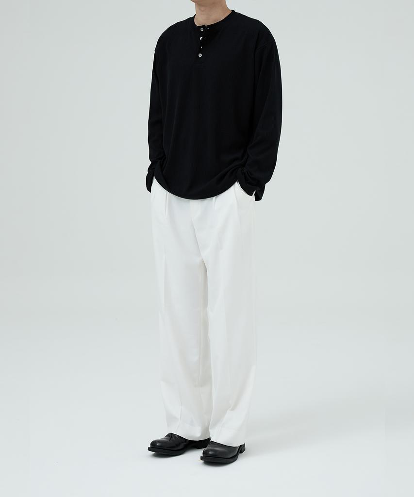 OX STUDIOS Moment Henley Neck Long Sleeve (Black)