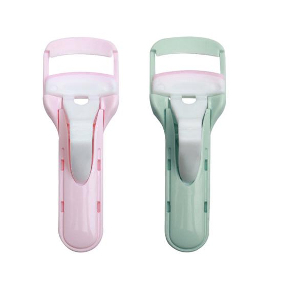 Yousheng Eyelash Curler Easy to Use Effortless Bright Color Pressing Mini Eyelash Curler for Home