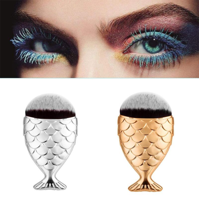 Mermaid Fish Scale Makeup Brush With Fish Tail Foundation Brush Powder Silver