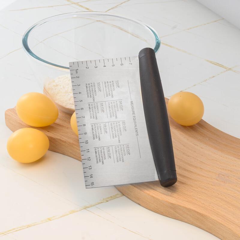 Yoshida Takumi Teigschaber aus Edelstahl mit Skala