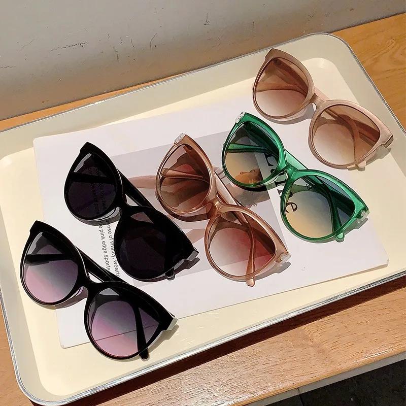 Brand New Stylish Square Sunglasses Women Men Oversized Gradient Sun Glasses for Female Travel Driving UV400