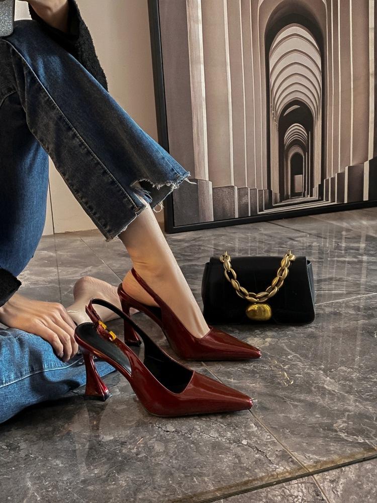 Poplar forest with the same burgundy sexy bag head sandals women's rear strap patent leather versatile thin heel pointed high heels women