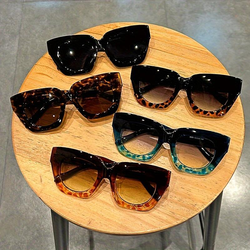 Chic Gradient Cat Eye Sunglasses for Women Trendy Anti Reflective Beach Party Shades with Color Block Design