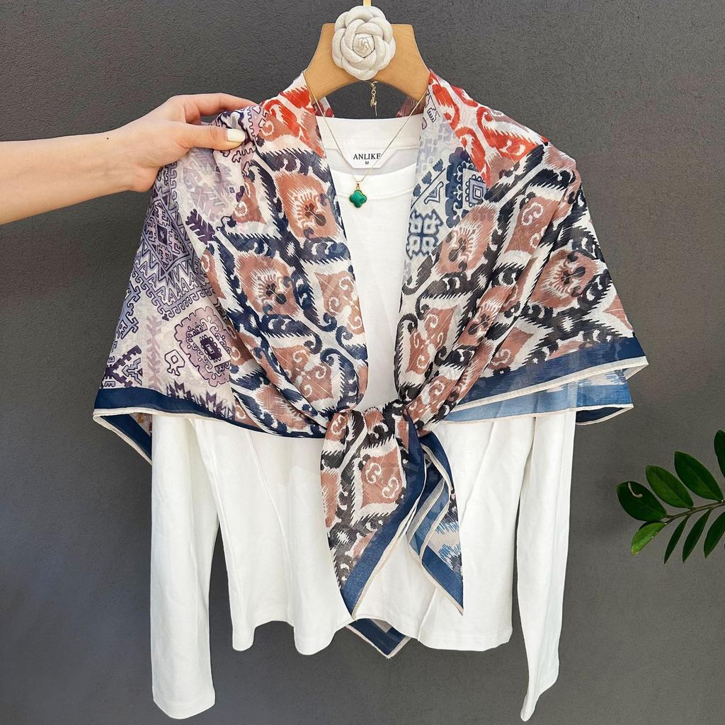 Women S Fashionable Thin Sunscreen Large Square Scarf For Summer