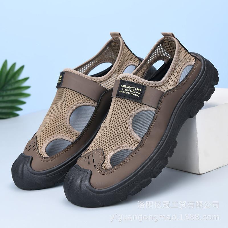 Sommer atmungsaktive Herren Tasche Kopf Sandalen hohle Mesh Loch Schuhe Outdoor rutschfest leicht Sport Freizeit Strandschuhe