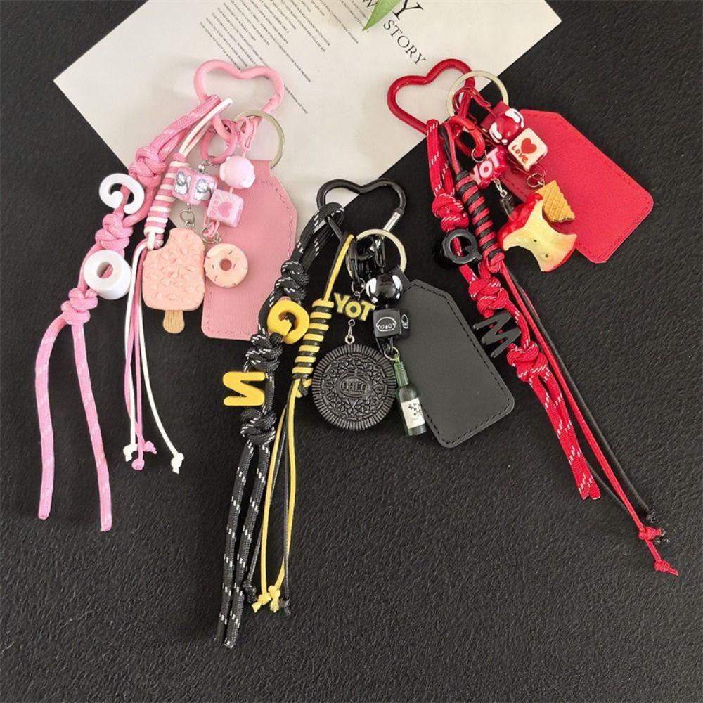 

PU Biscuits Car Keyrings Woven Rope English Letter Keychain Birthday Parties красный