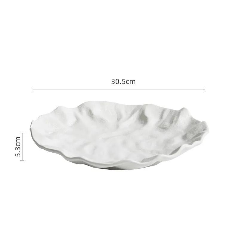 

Морщинистая текстура Мелкая тарелка Матовая керамическая столовая посуда Салатная тарелка Десертная тарелка Закусочная тарелка Художественная концепция столовой посуды