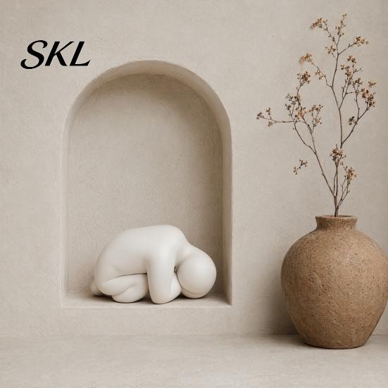 Minimalist Man Decoration 1/8Pcs 3D Printed Game Character Figure, Sitting Standing Lying Figurine, DIY Figurine Abstract White Statue, Collectible