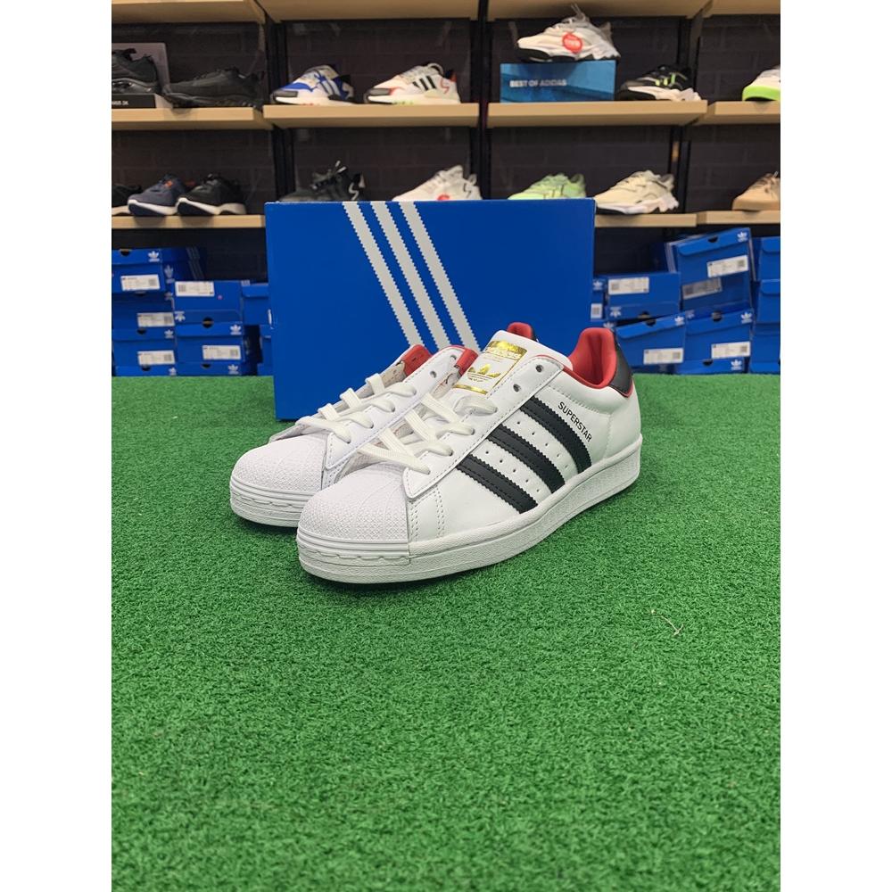 

Adidas Superstar Valentine s Day FW6384 SUPERSTAR V DAY