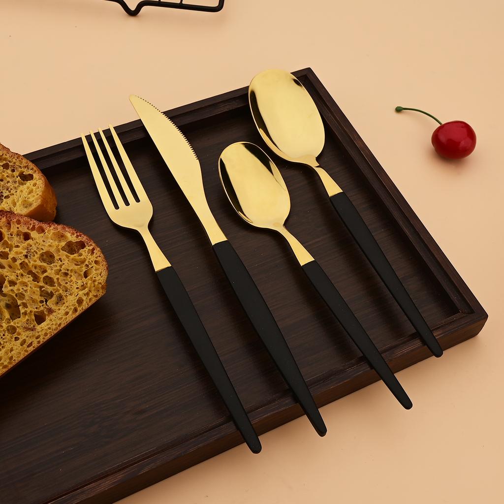 16Pcs Western Golden Cutlery Set Knife Fork Spoon Dinnerware Set Flatware Stainless Steel Silverware Party Kitchen Tableware