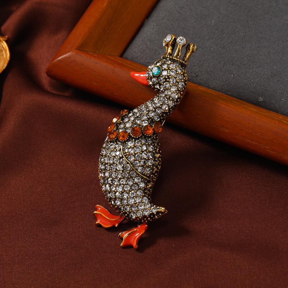 Animal Vintage Brooch With Rhinestone Embellishments For Women And Men