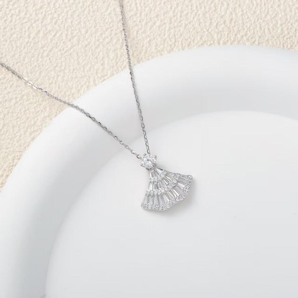 S925 Sterling Silver Zircon Clavicle Pendant Necklace for Women - Luxurious & Versatile