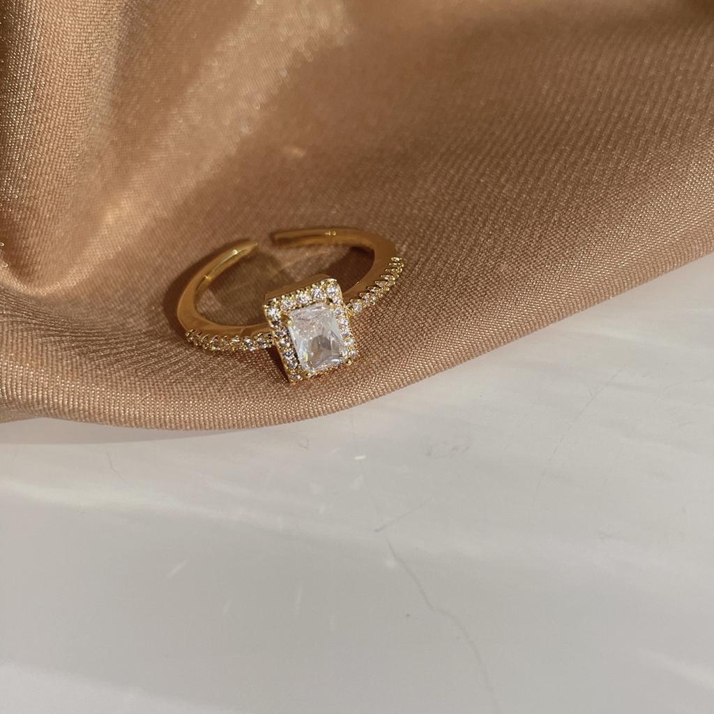 French Retro Niche Design Camellia Index Finger Flower Ring Women'S Light Luxury Exquisite High Temperament Fashion Personality