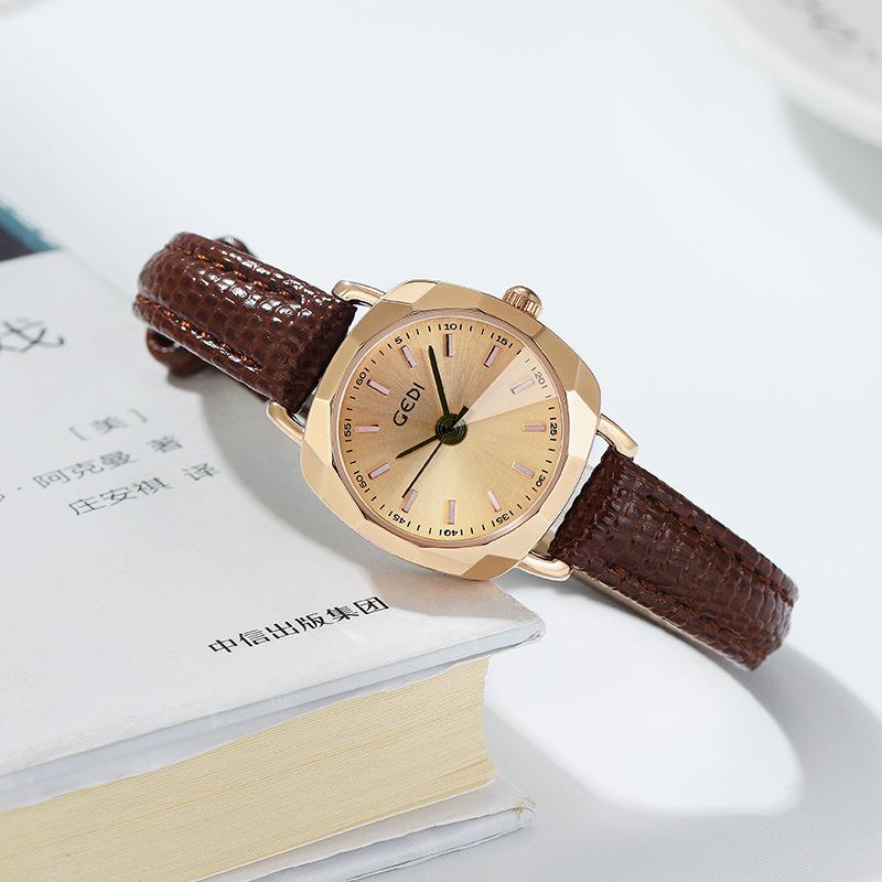 Ladies Small Square Watch Student Retro Temperament Small Plate Niche Belt Quartz Watch