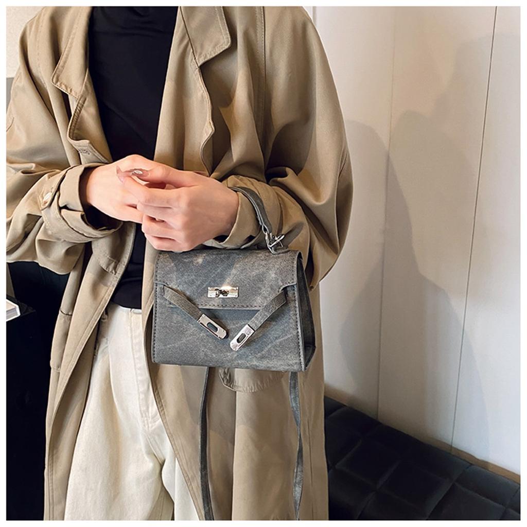 Retro Commuter Texture Lock Buckle Gentle Temperament Handbag Versatile Crossbody Lock Buckle Bag