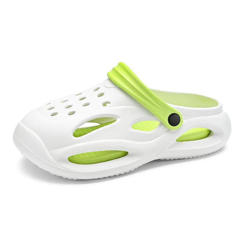 New Fashion Hollow-out Breathable Slippers Summer Beach Shoes Slippers for Men Outdoor/Indoor Sandals