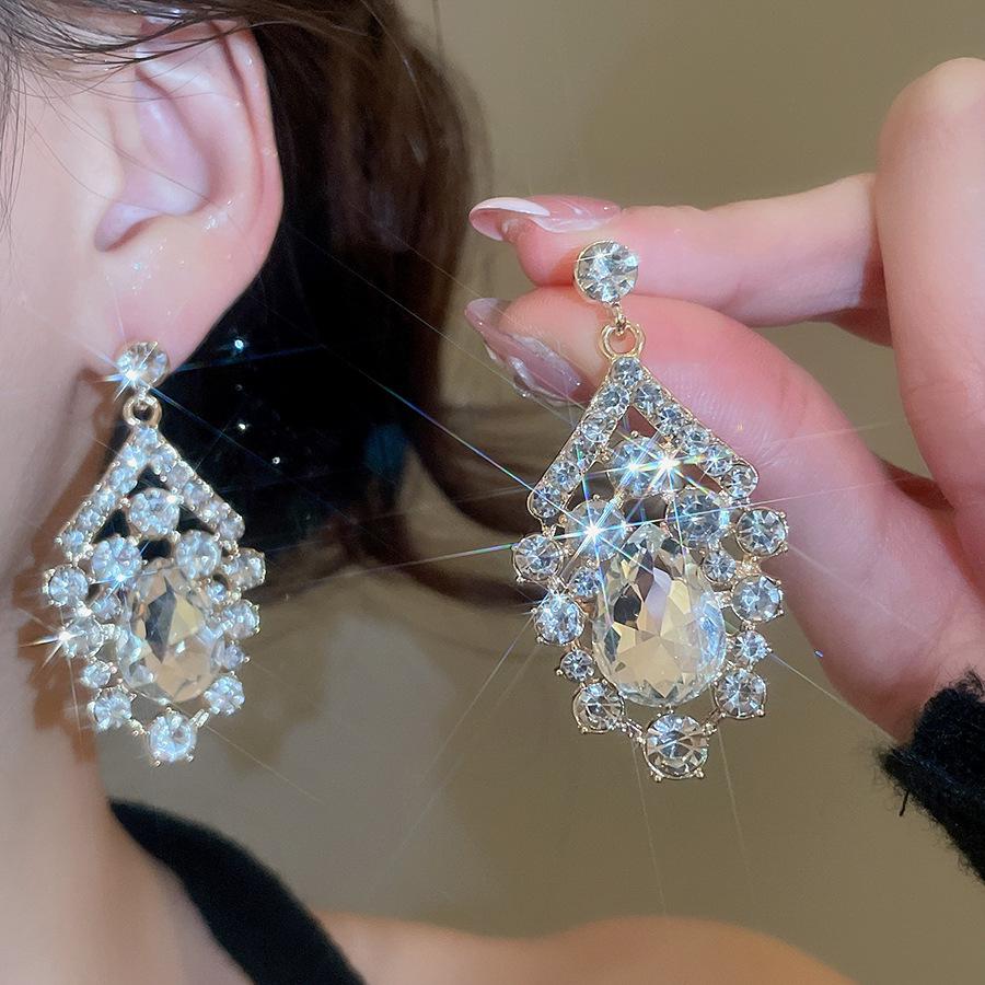 Two-Piece Rhinestone Inlaid Water Drop Earrings & Necklace - European Retro Luxury Style for Women