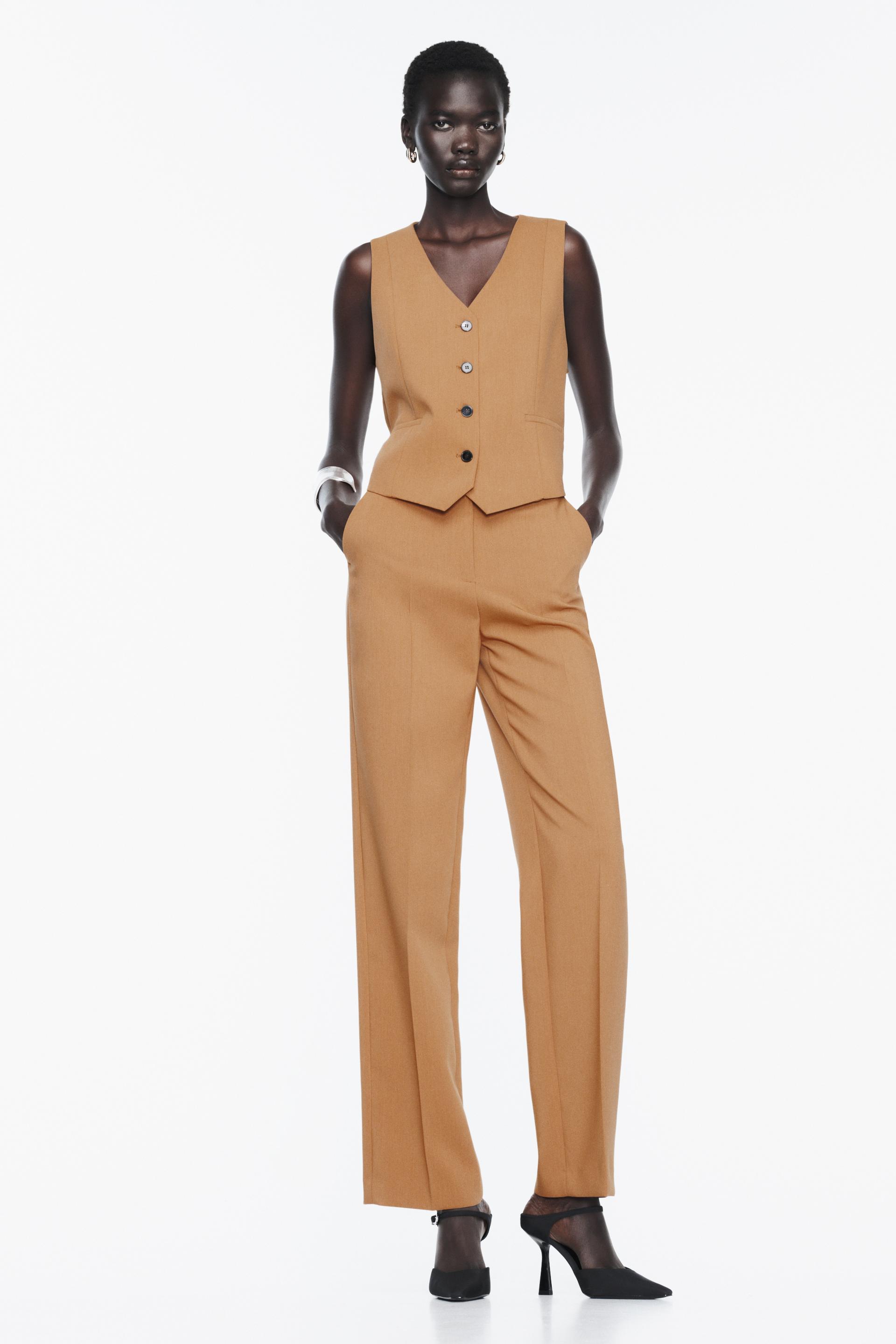 

TAILORED WAISTCOAT