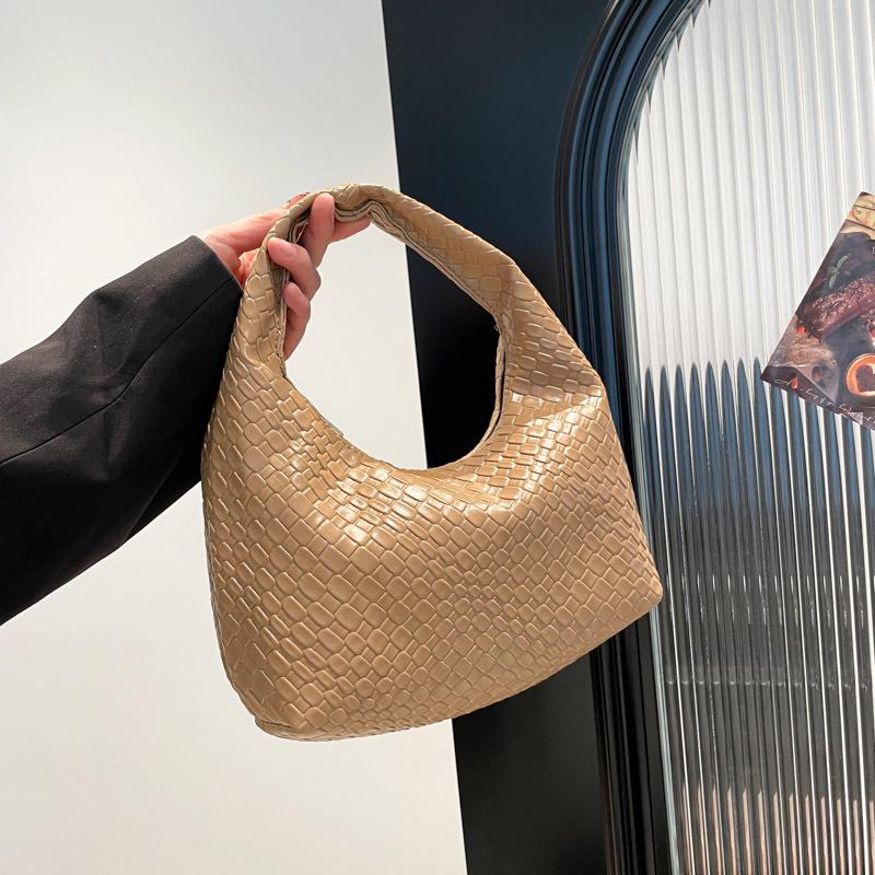 2025 French High-End Women's Fashion Woven Dumpling Handbag: Stylish, Textured, and Versatile for Commuters