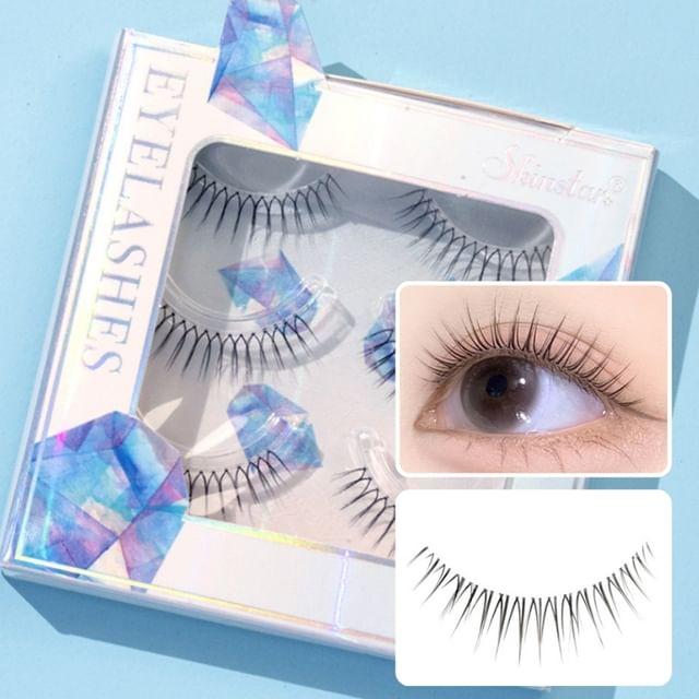 

Bonnie Wisp - Natural Wispy False Eyelashes Black - One Size