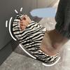 2023 neue Sommer Frauen Hausschuhe Kuh Zebra Muster Indoor Hausschuhe Hause Pantoffel Dicken Boden Nicht-slip Sohle Bad Schuhe