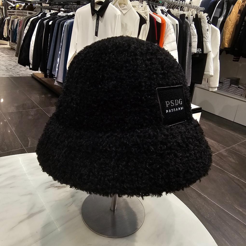 Pasadi PTWAH968M Women's Black and White Poggle Fleece Bucket Hat