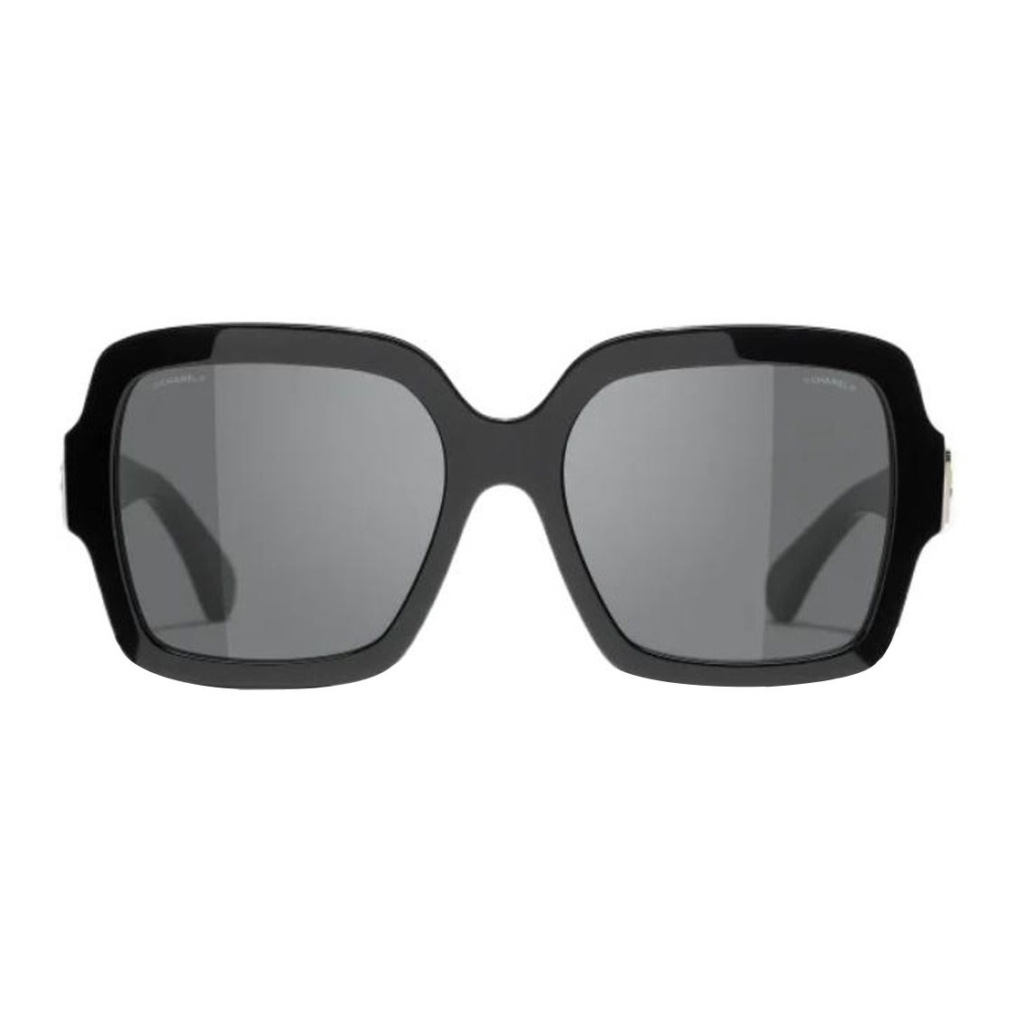 

Chanel Trendy Heart Side Label Butterfly Frame Sunglasses Women sunglasses Black A71469-X01081-S0114 Basic Packaging-Eyeglass Case+Box,56mm,Black