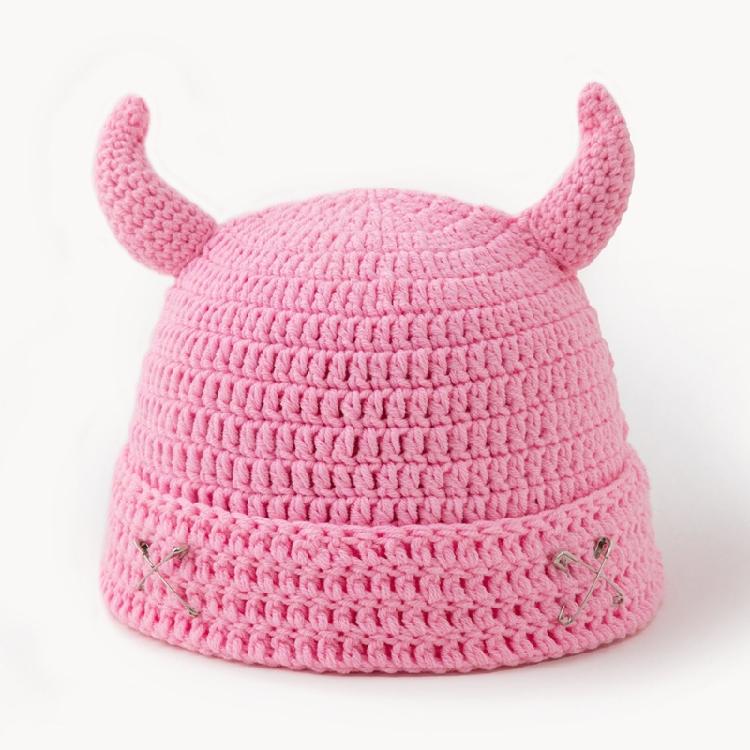 Crochet Horn Cap for Fall Winter Outfits, Brimless Devil Hat with Front Pin Accent for Party Photo Outfit Looks