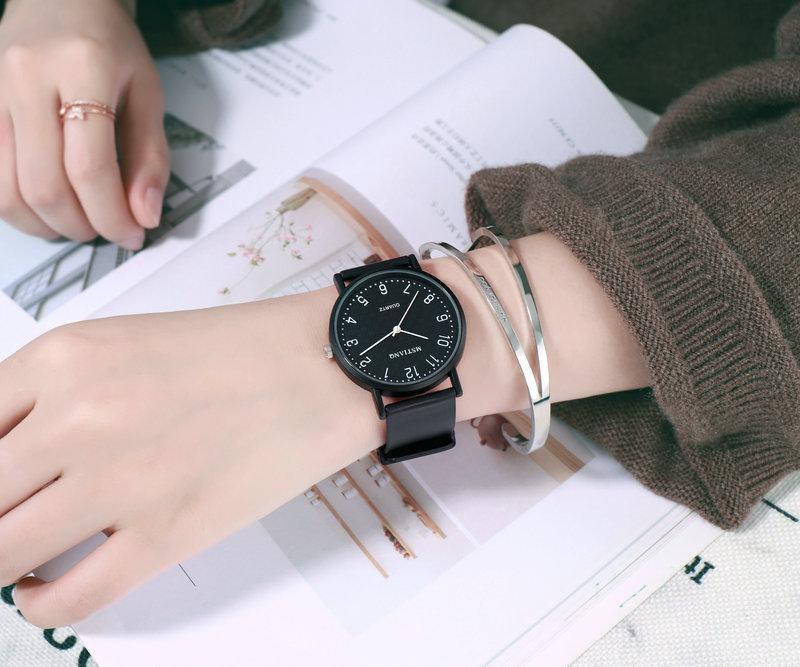 Uhr Studentin Einfach Trend Sport Lässig Männliche Atmosphäre Retro College-Stil Partneruhr