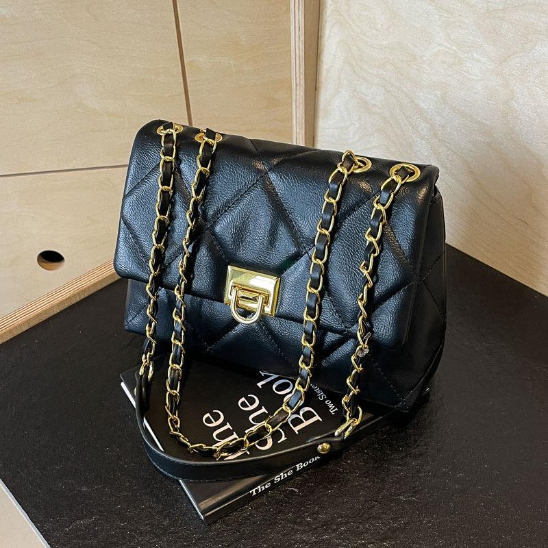 Bag Women's New Trendy Versatile Chain Rhombus Messenger Bag Premium Textured Shoulder Small Square Bag