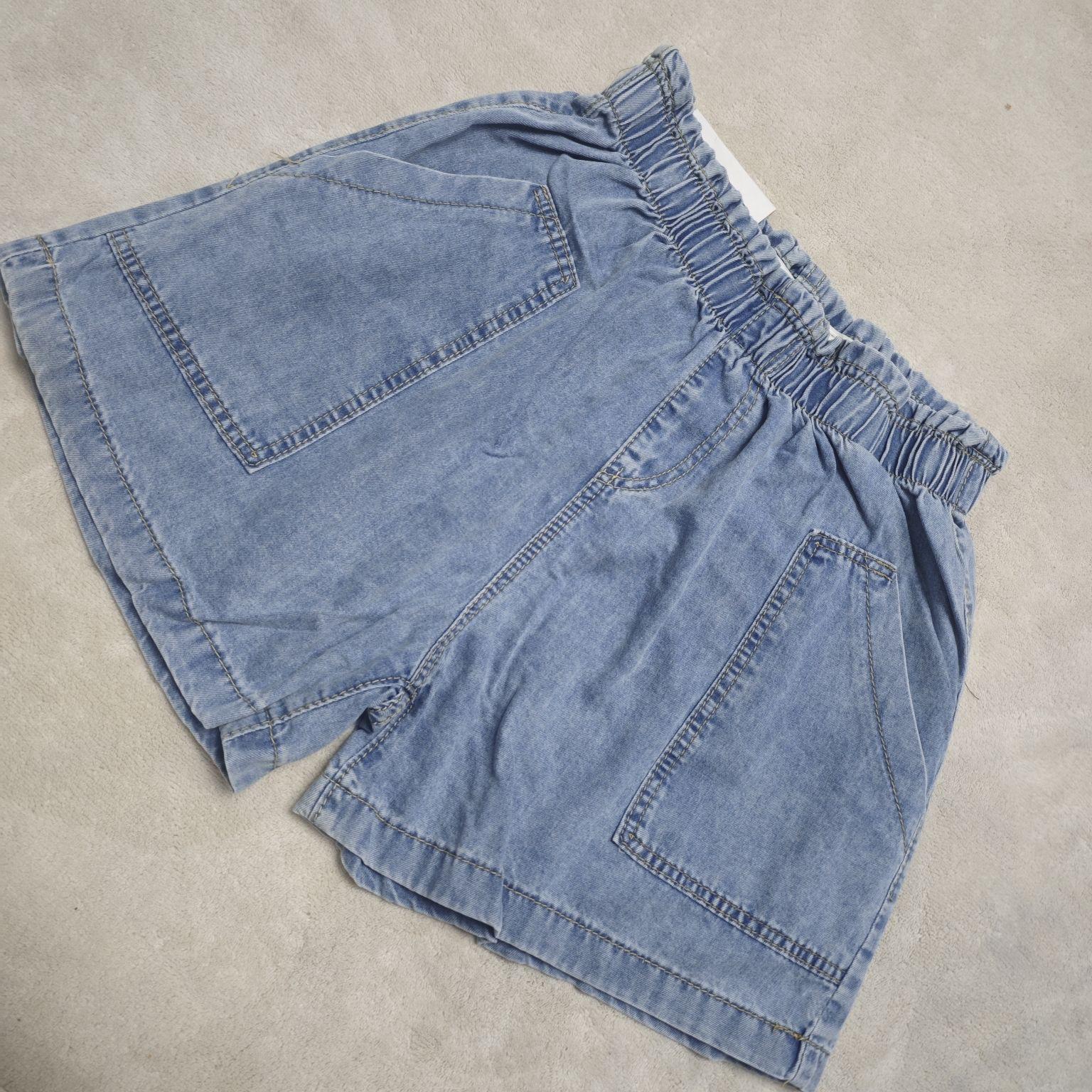 Women s Y2K Black Rivet Low-Waist Denim Shorts - Trendy Spicy Summer Hip-Hugging Hot Pants XL