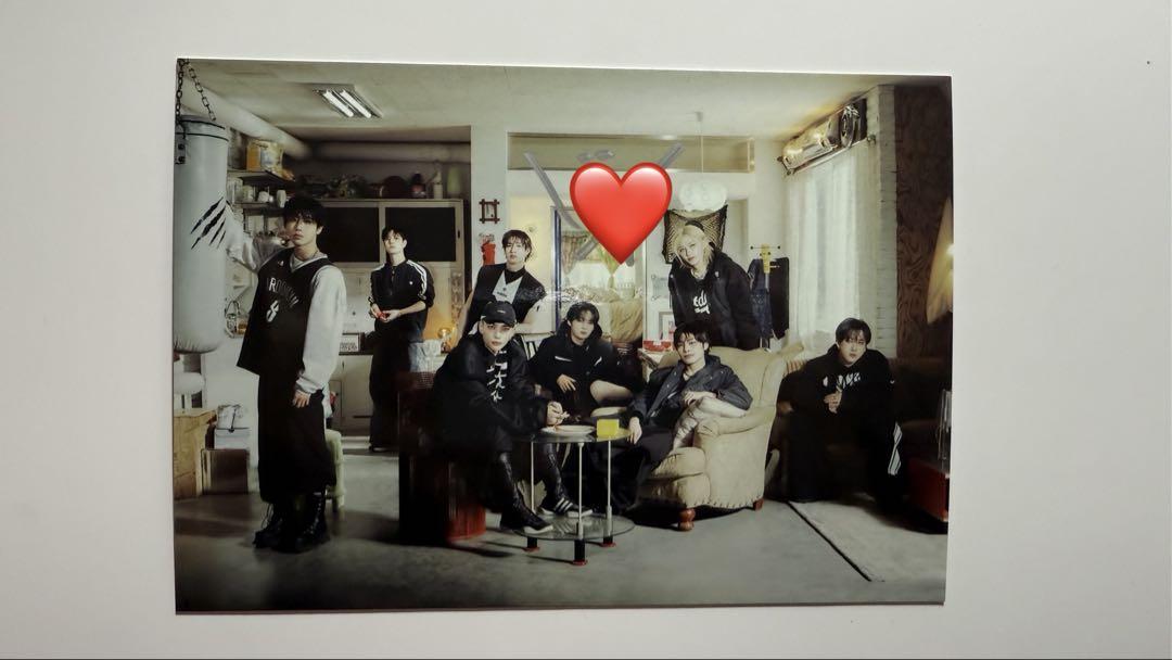 

[USED] StrayKids KARMA USA Signed Changbin