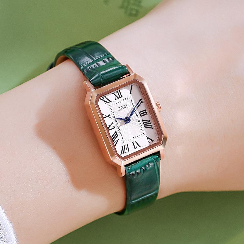 UTHAI CQ363 Retro Women Watch with High-end Temperamentwaterproof Strapquartz Watchsimple Clock Giftwatches for Woman