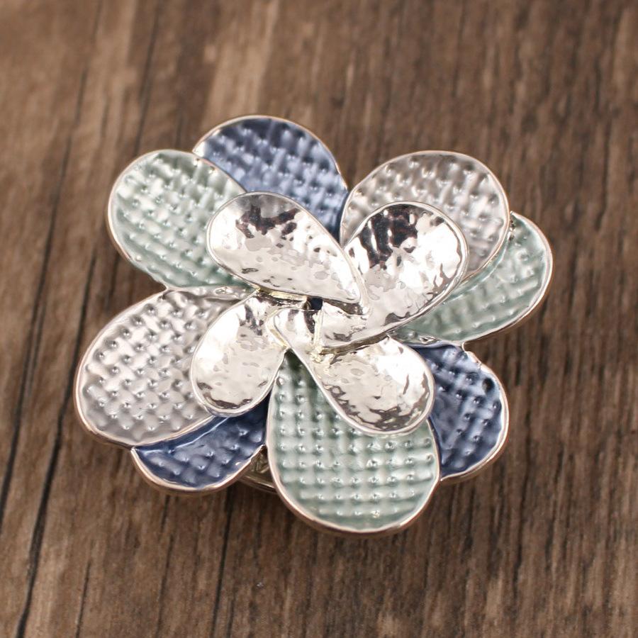 New multi-functional enamel three-dimensional flower magnetic brooch banquet women's brooch bag accessories