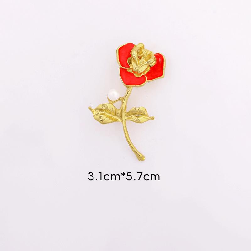High-End Retro Rose Brooch: Exquisite 3D Cute Pin for Clothes and Bags