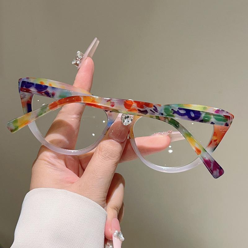 Irregular Pattern Contrasting Plastic Cat Eye Frame Reading Glasses Casual and Fashionable Anti Blue Light Presbyopia Eyeglasses