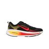Zapatillas Vomero 18 para hombre, color negro carmesí brillante, topacio carmesí claro y dorado, HM6803-016