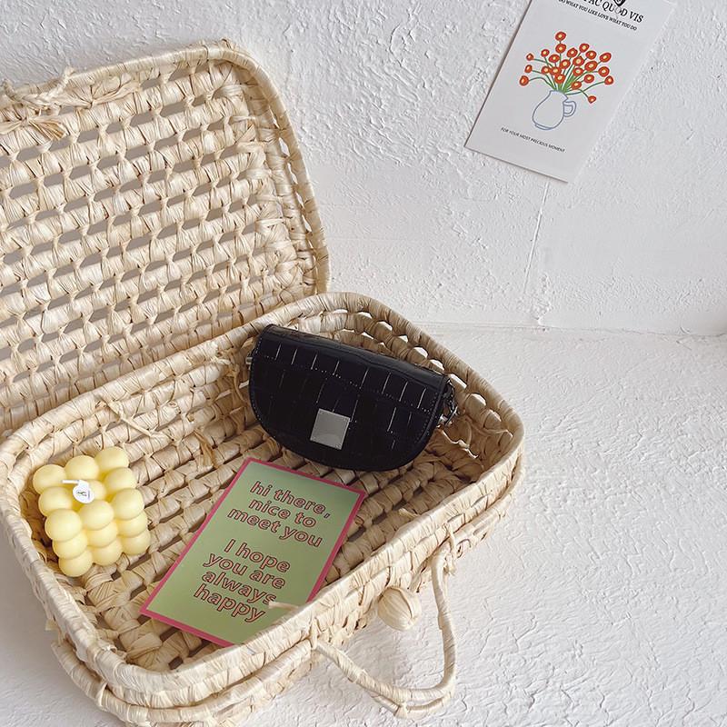 Adorable Kids Mini Pu Handbag Retro Fashion Chain Crossbody Bag For Toddlers чёрный