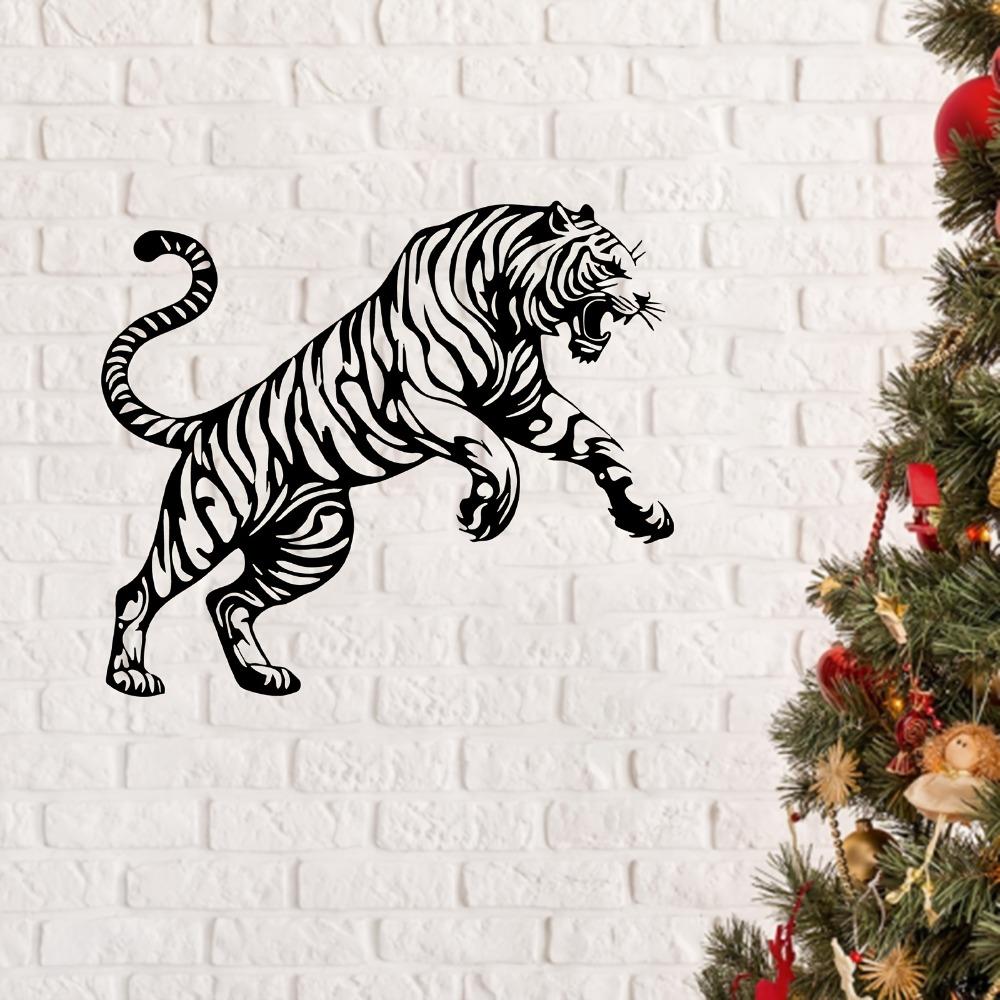 Roaring Tiger Metal Wall Art Weatherproof Iron Sculpture Holiday Decor Gift