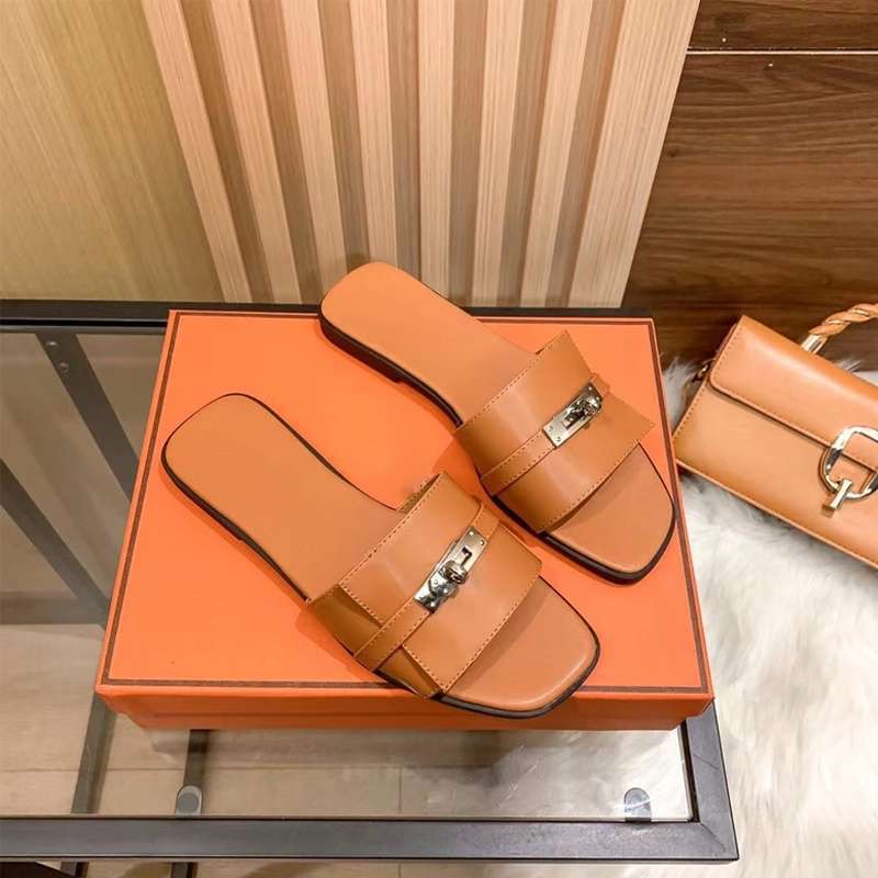 

Temperament Muse bi prepared, huge comfortable, exquisite small silver buckle sandals summer slippers small silver buckle metal word open toe 35 коричневый