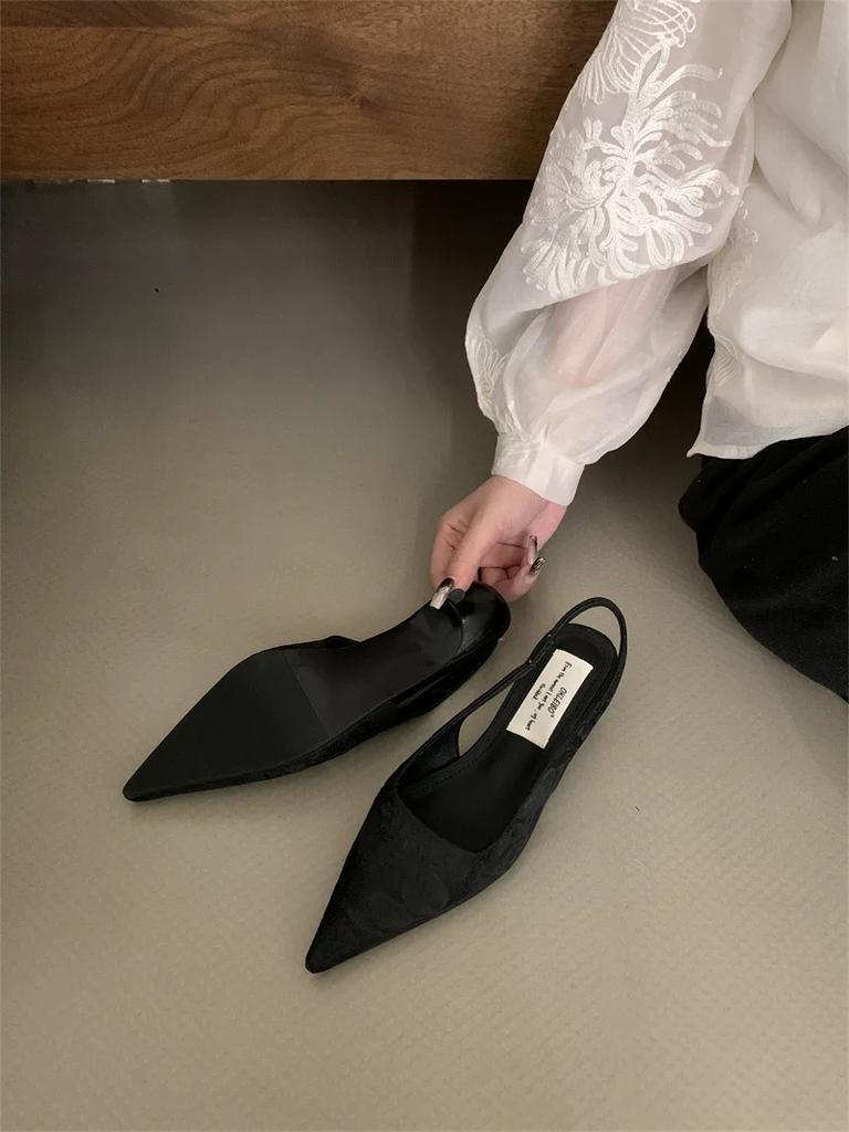 French Evening High-heeled Retro Pointed Sandals Women's Shoes Summer 2025 New Chinese Beautiful Bag Head Sandals