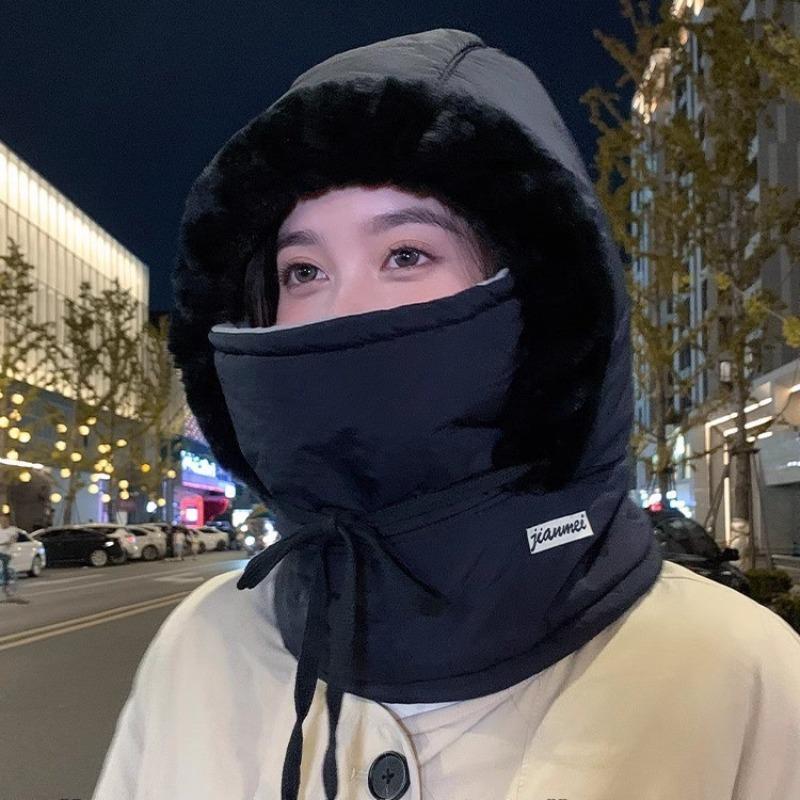 Winter Women's Thermal Balaclava Thickened Cold-Resistant Face Cover and Neck Warmer In One Outdoor Windproof Cycling Beanie
